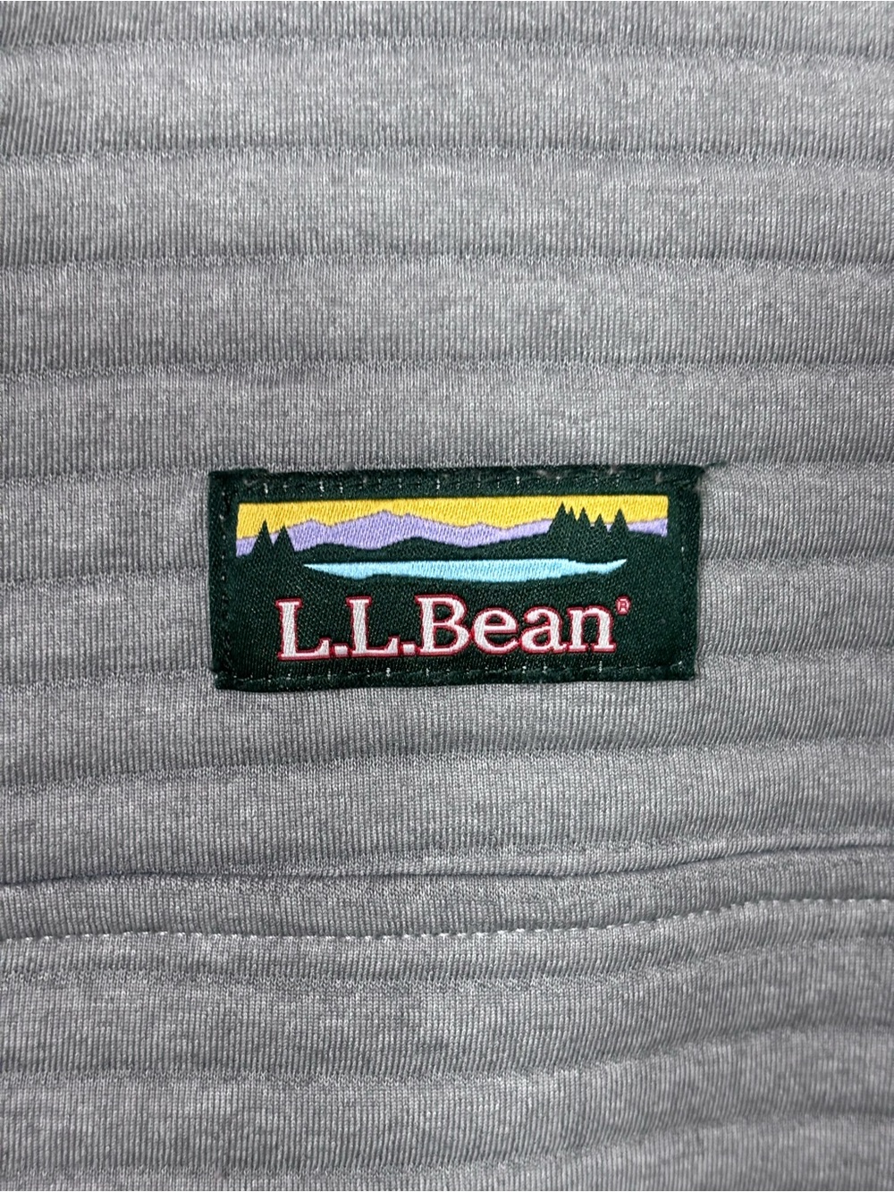 L.L.Bean Airlight Quilted Logo Patch Vest Women’s XL Gray - Picture 2 of 6